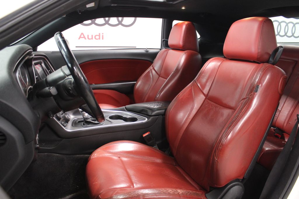 Thumbnail: 2017 Dodge Challenger - 10