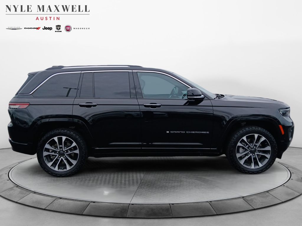 Used Car 2022 Jeep Grand Cherokee  Overland 4xe For Sale Under $30,000 In Austin, Texas