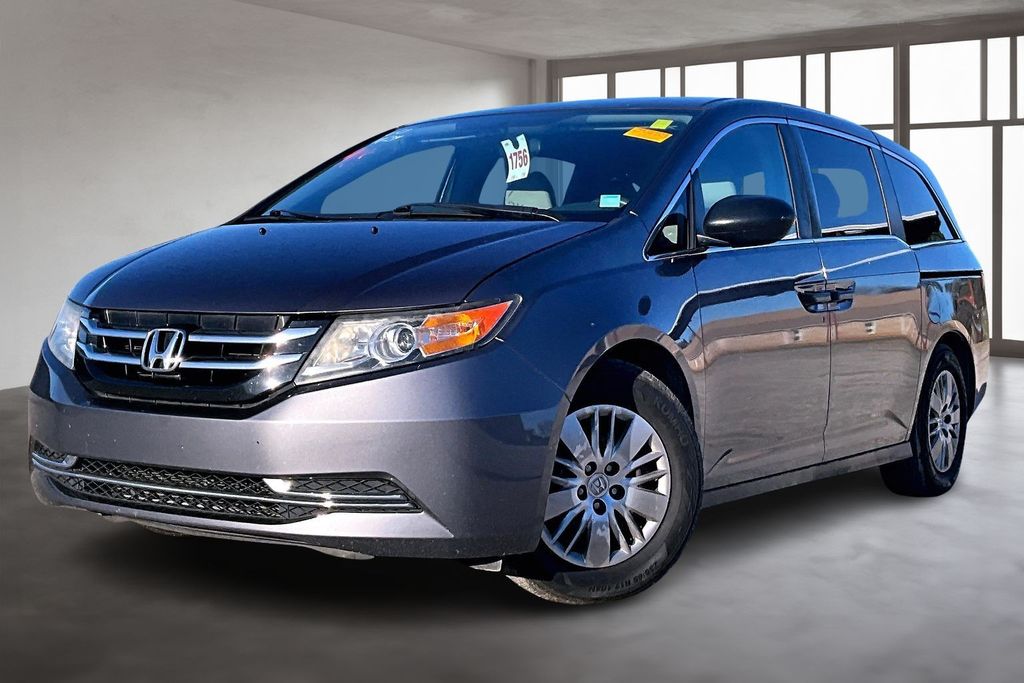 2016 Honda Odyssey LX's photo