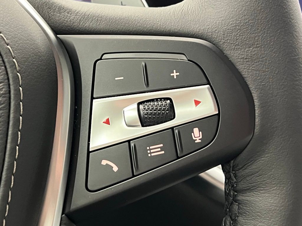 Thumbnail: 2026 BMW X5 - 18