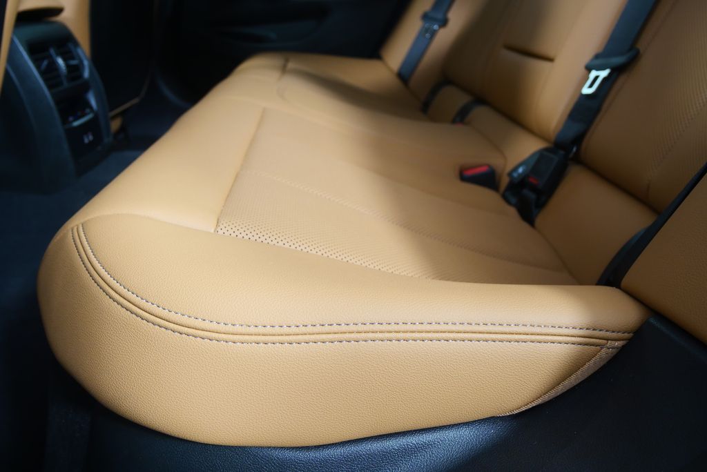 Thumbnail: 2024 BMW 3 Series - 15