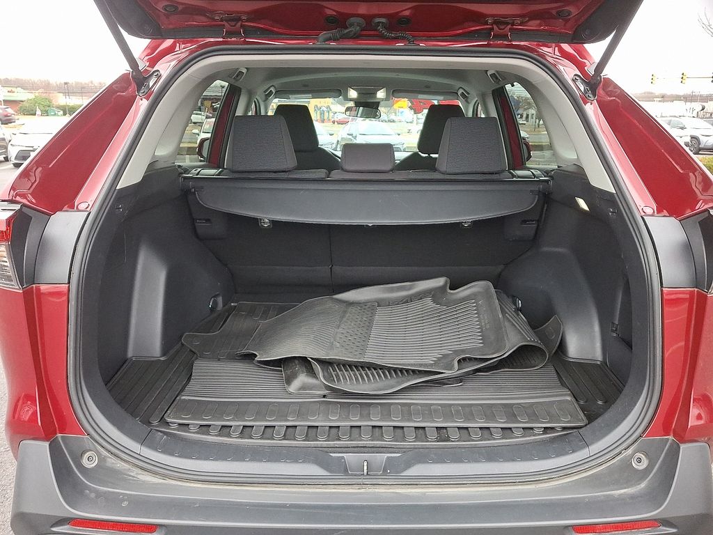 Thumbnail: 2024 Toyota RAV4 - 28