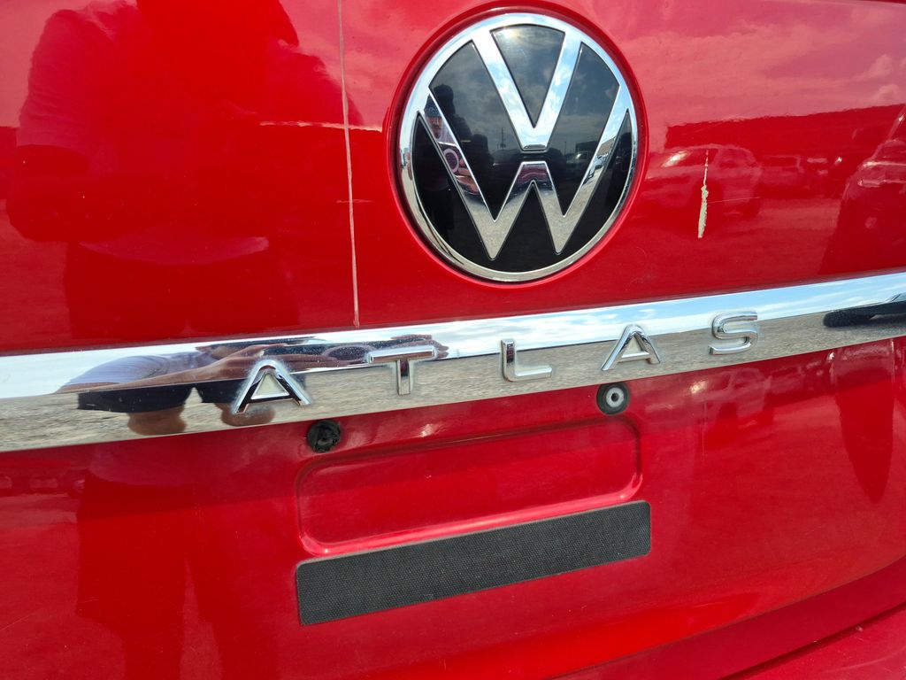 2022 Volkswagen Atlas 3.6L V6 SE w/Technology Red at DeMontrond Auto Country