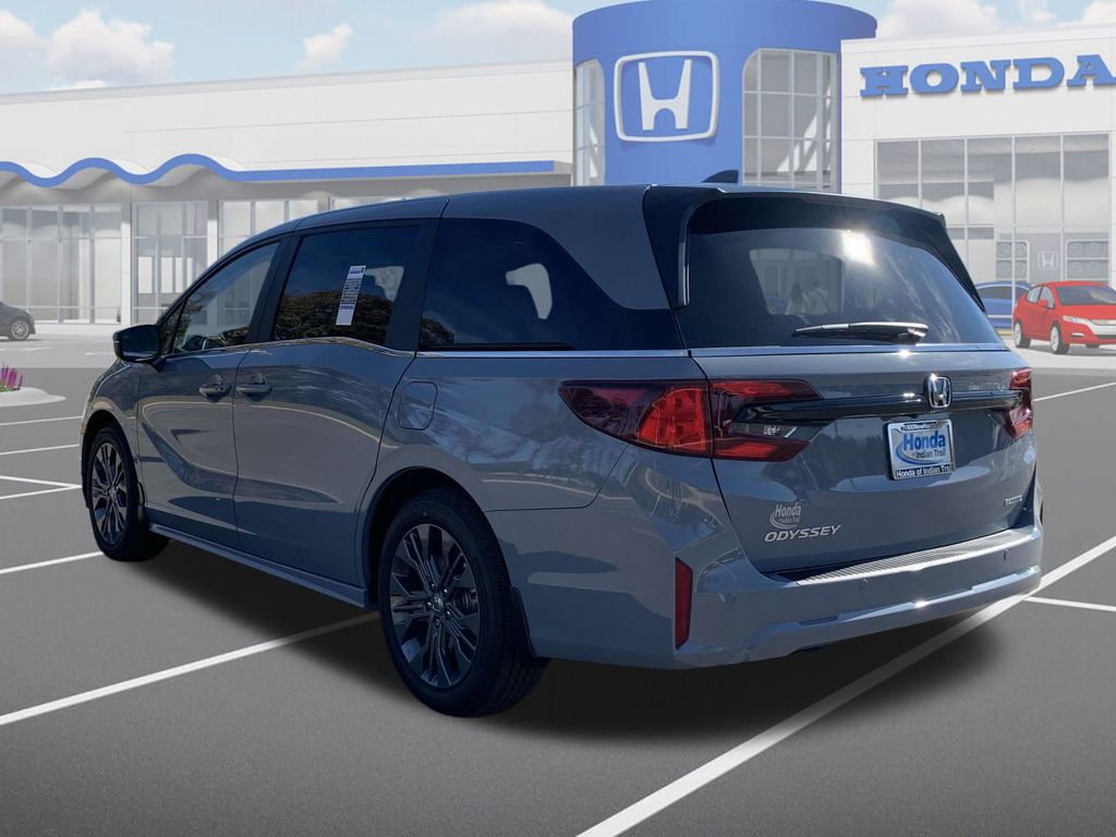 2025 Honda Odyssey Touring 10