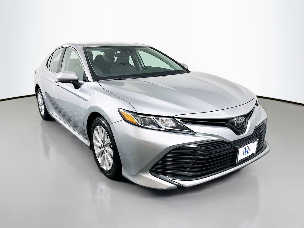 Thumbnail: 2019 Toyota Camry - 3