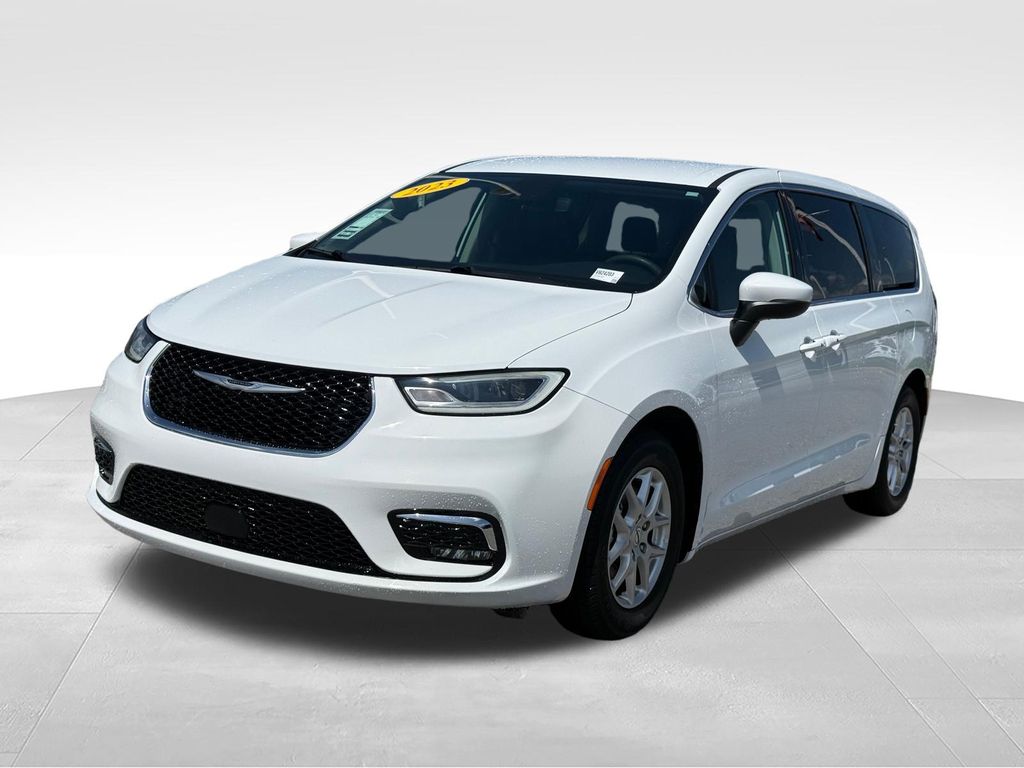 Bright White Clearcoat 2023 Chrysler Pacifica Minivan Front-Wheel Drive 9-Speed Automatic