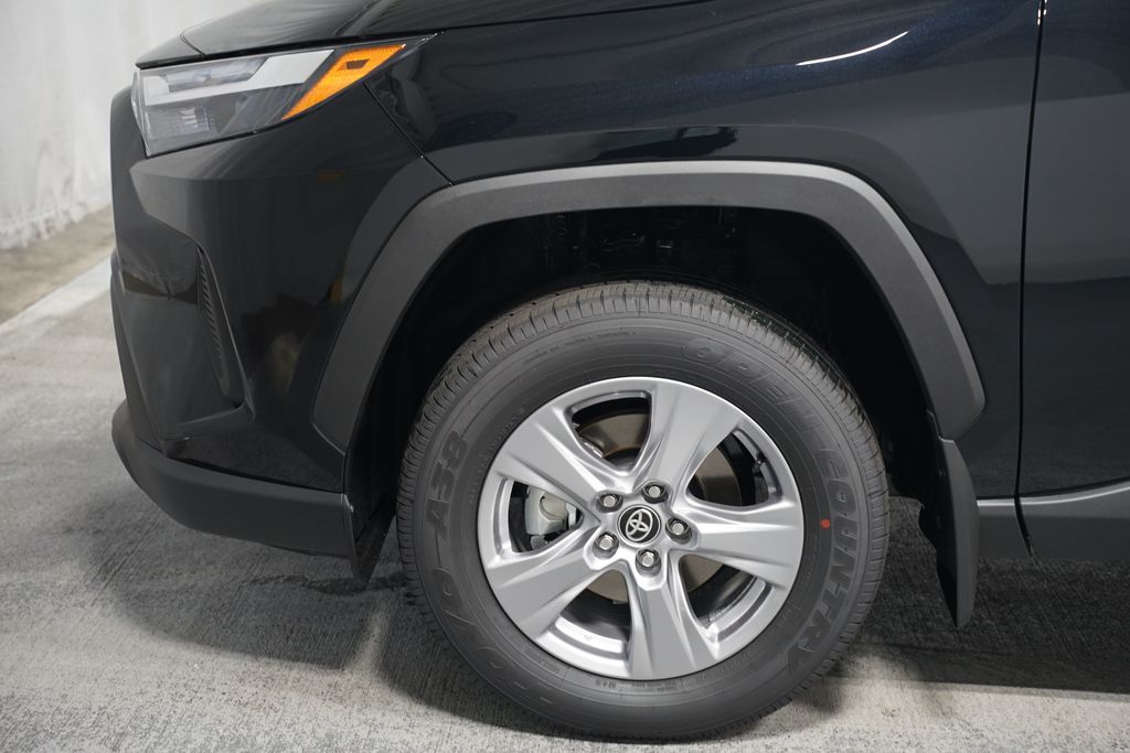 Thumbnail: 2025 Toyota RAV4 - 5