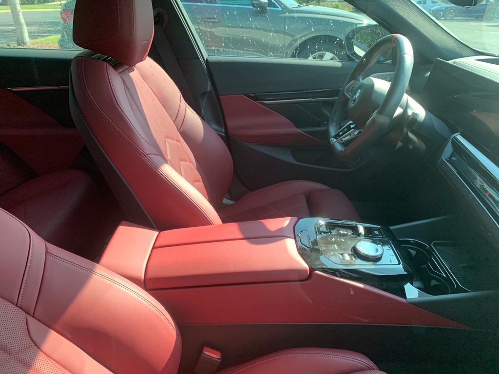 Thumbnail: 2024 BMW i5 - 5