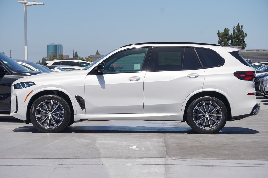 2025 BMW X5 M60i 4