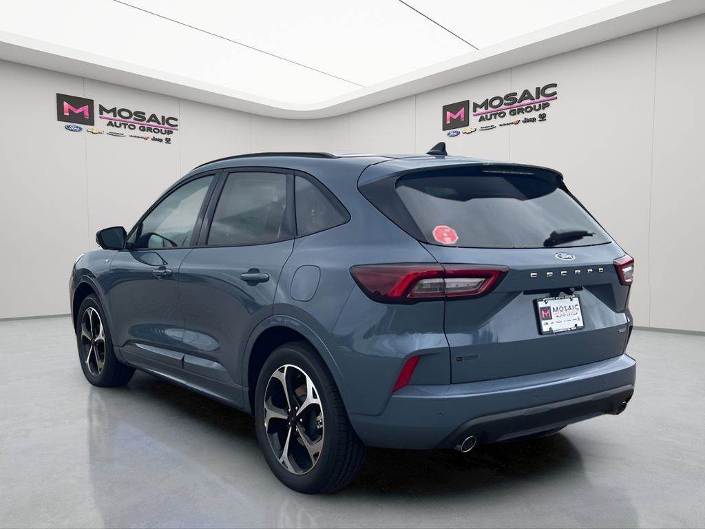 2025 Ford Escape Hybrid