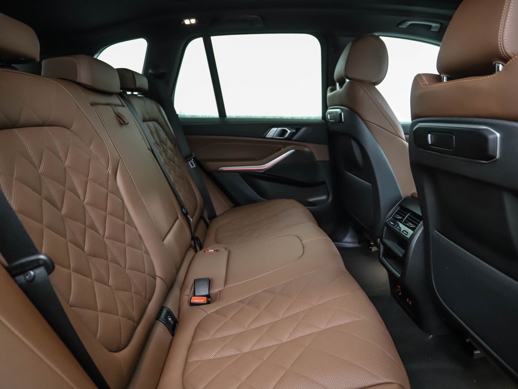 Thumbnail: 2024 BMW X5 - 25