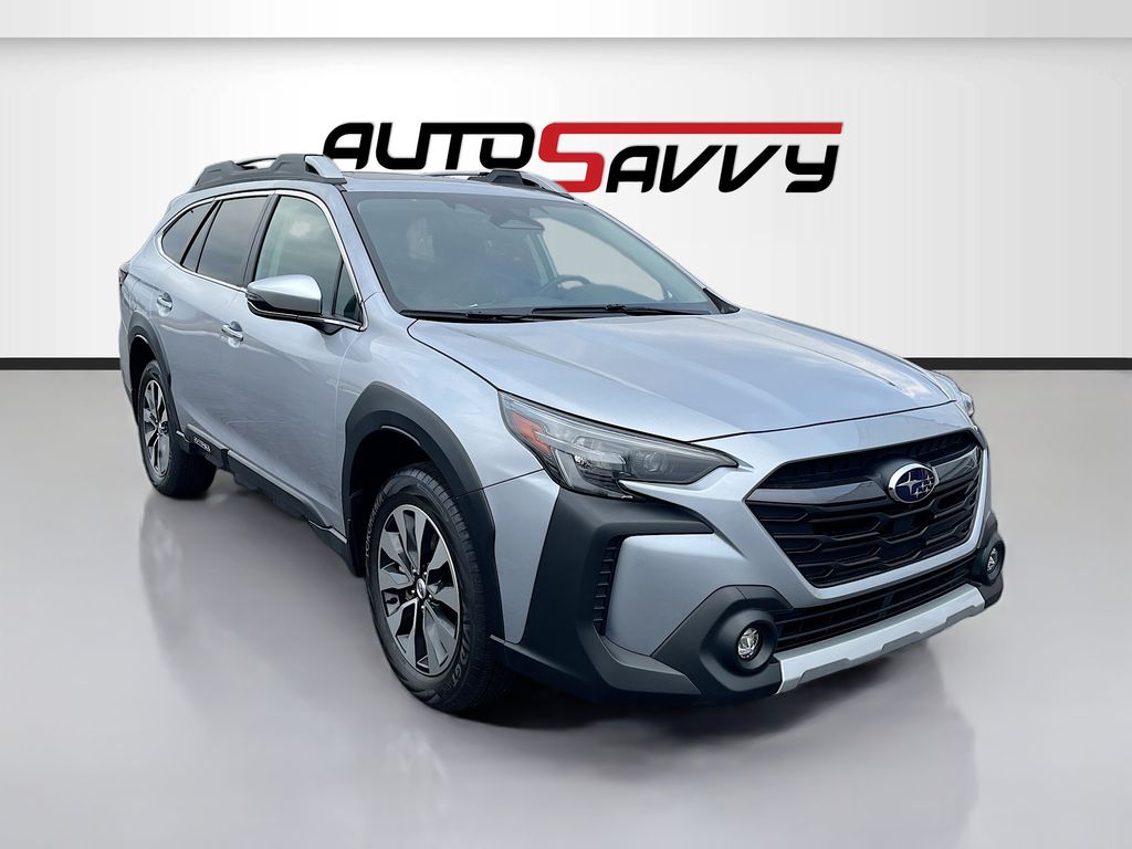 2025 Subaru Outback Touring's photo