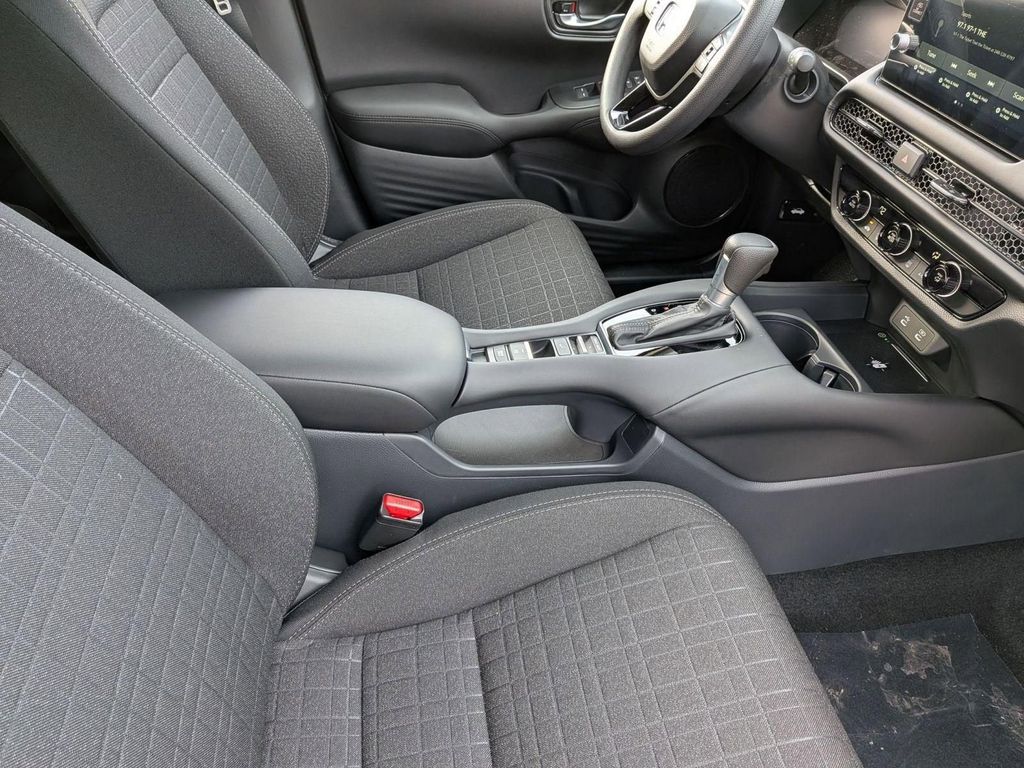 2026 Honda HR-V LX - Photo 27