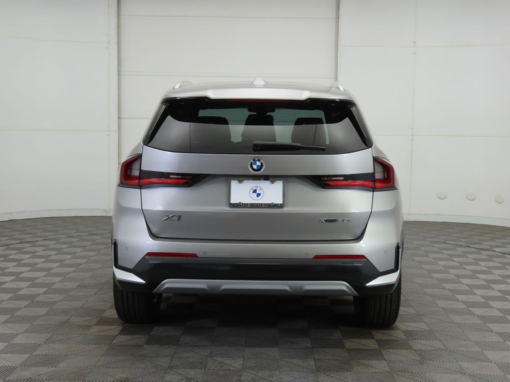 Thumbnail: 2026 BMW X1 - 6