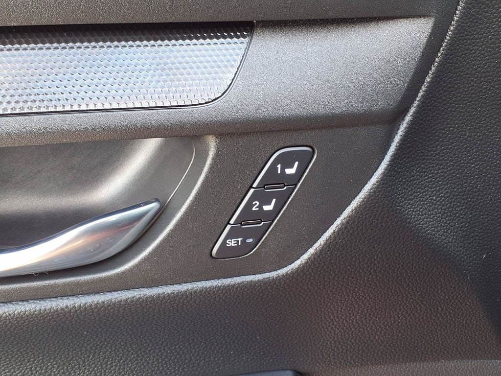 Used 2026 Honda CR-V Hybrid SUV