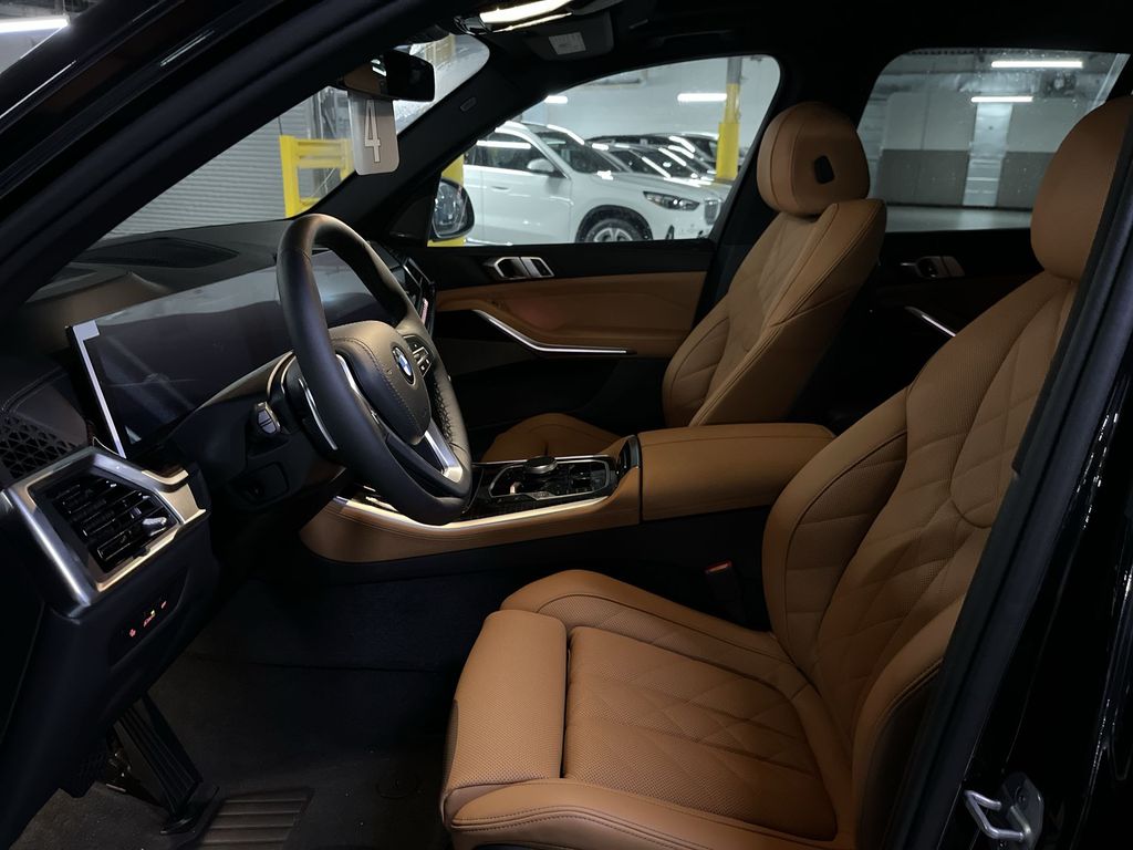 Thumbnail: 2026 BMW X5 - 11