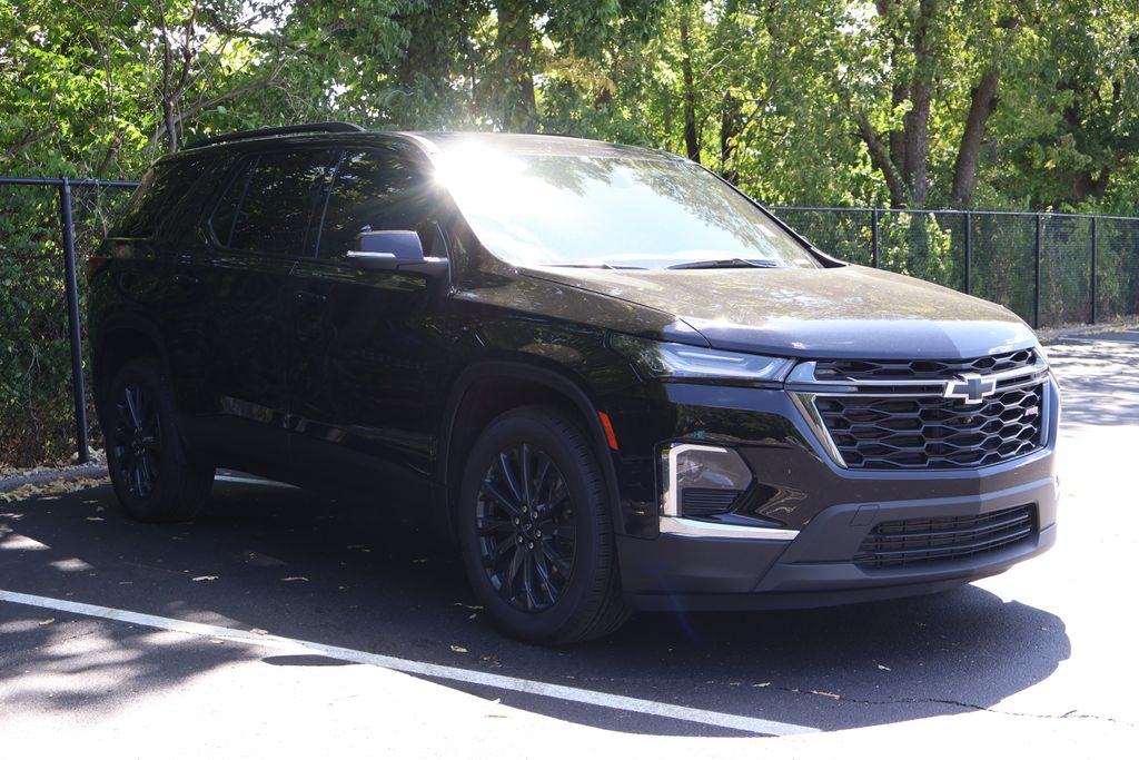 Thumbnail: 2023 Chevrolet Traverse - 12