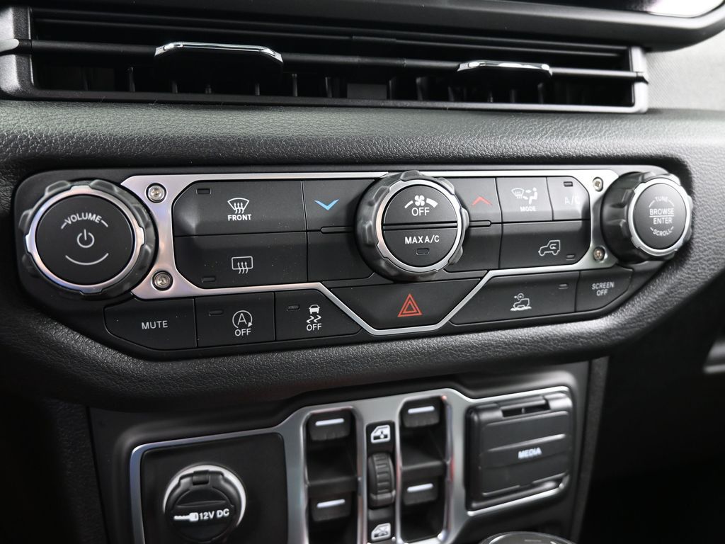 New 2026 Mojito Clearcoat Jeep Sport image 19