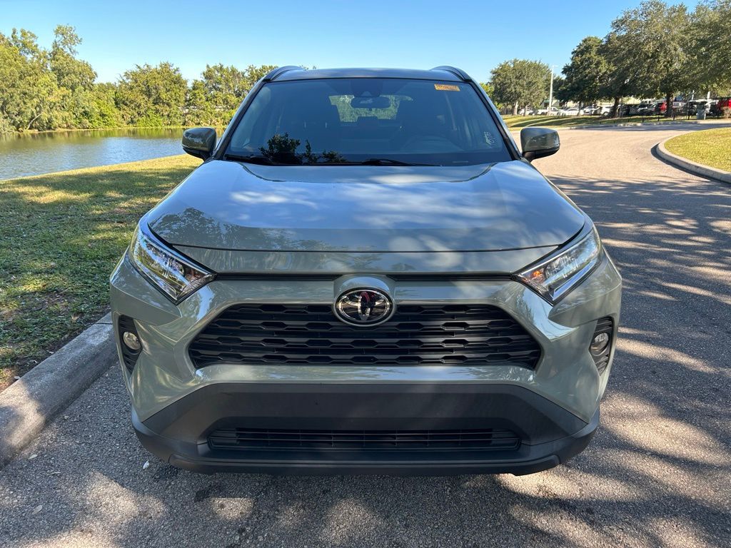 Thumbnail: 2019 Toyota RAV4 - 8