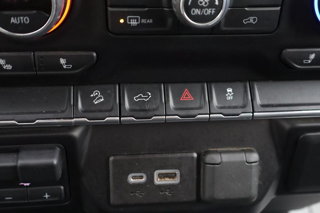 Thumbnail: 2022 Chevrolet Silverado 2500 - 28