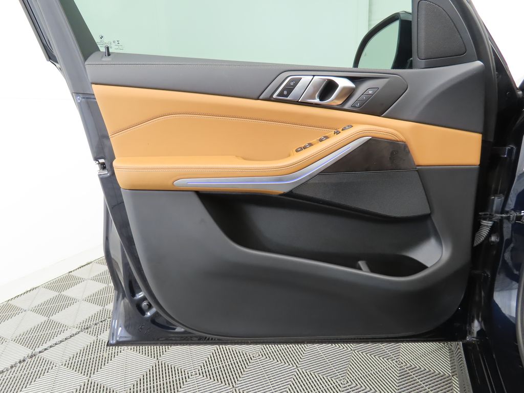 Thumbnail: 2022 BMW X5 - 23