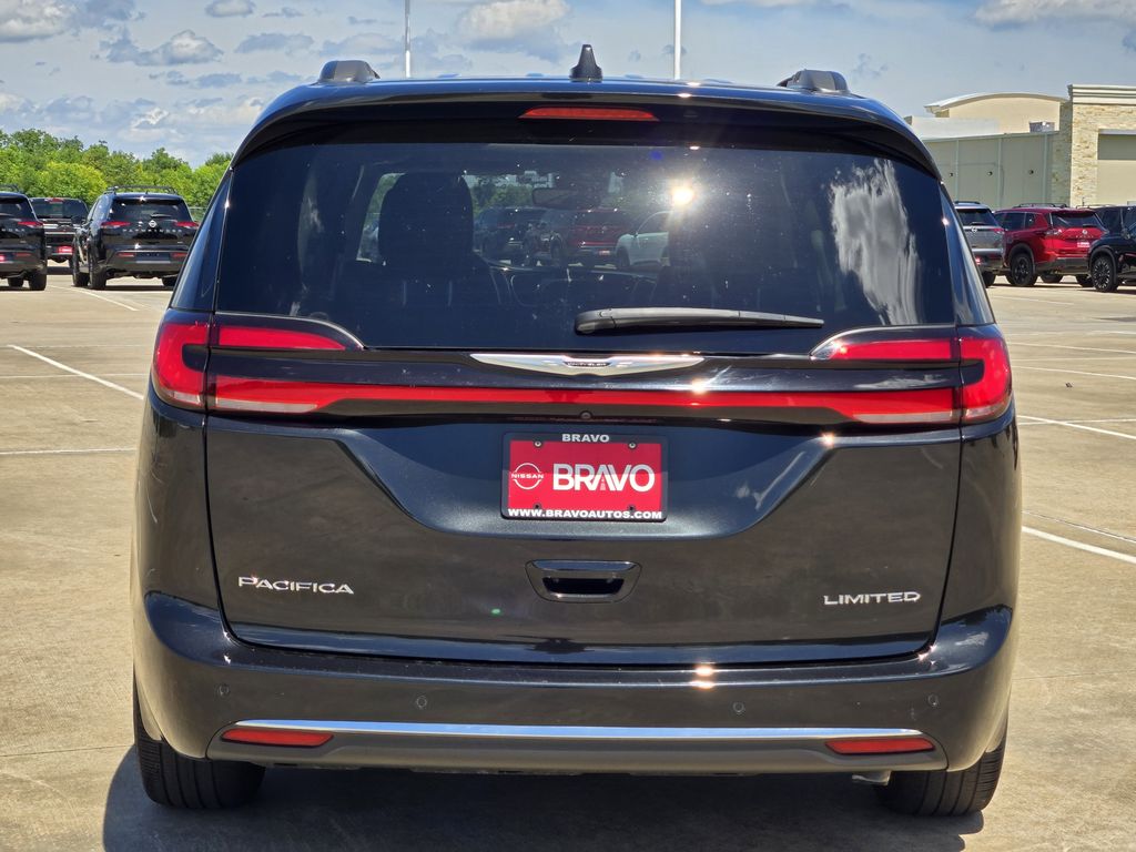 2022 Chrysler Pacifica Limited Black at Durrett Motor Company