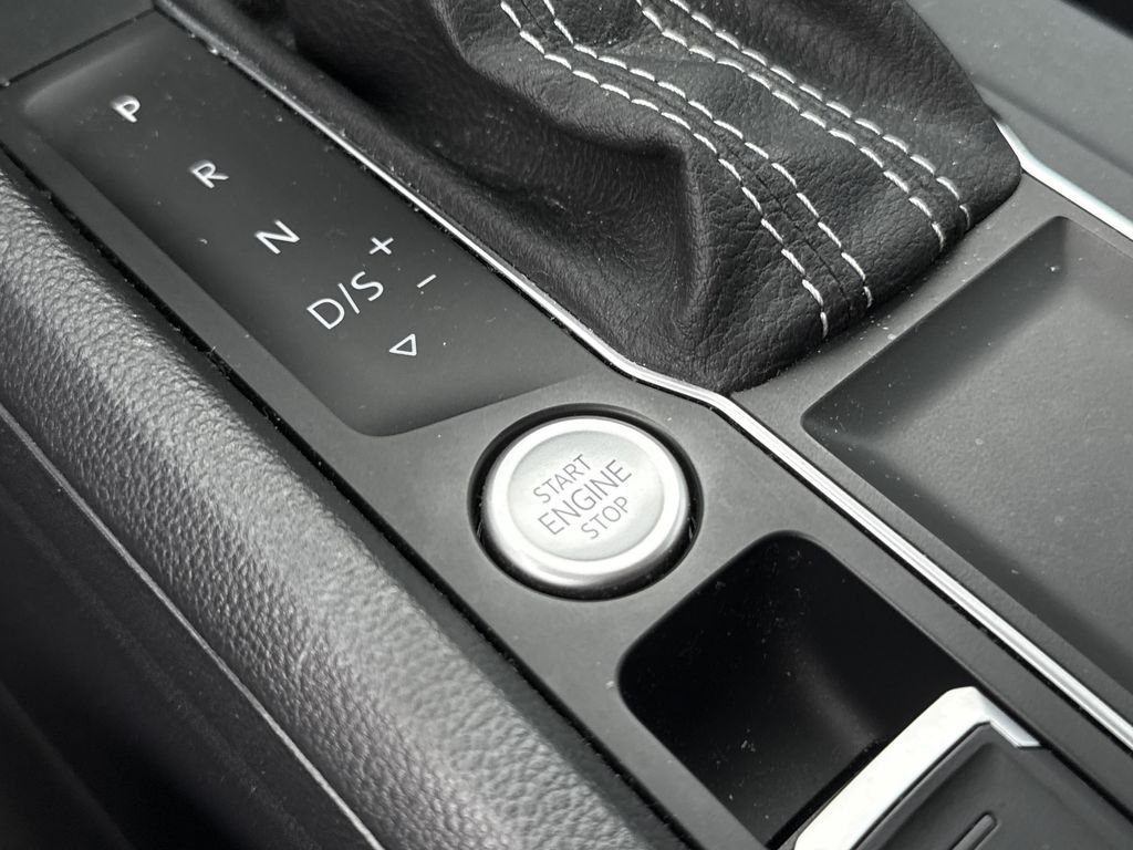 2021 Volkswagen Atlas Cross Sport 3.6L V6 SE w/Technology R-Line Gray at Community Toyota