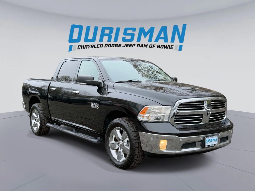 Brilliant Black Crystal Pearlcoat 2017 RAM 1500 Big Horn Crew Cab 4WD Pickup Truck Four-Wheel Drive 8-Speed Automatic