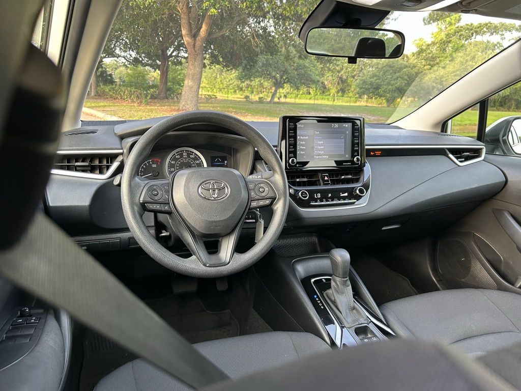 2022 Toyota Corolla LE 12