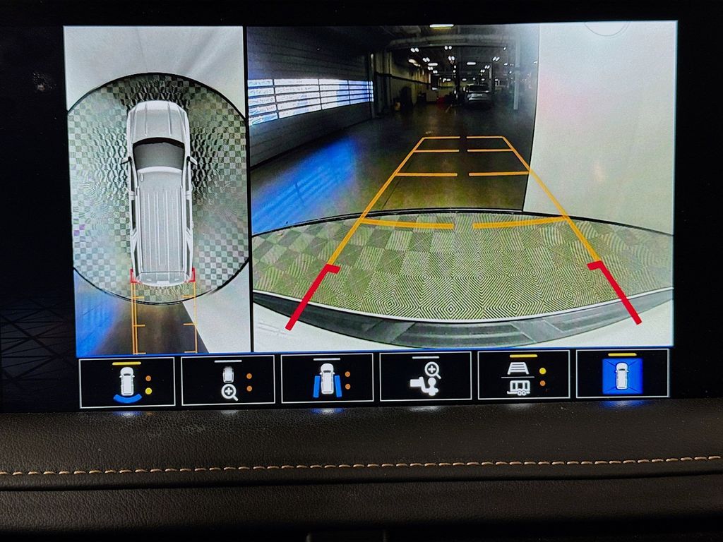 Thumbnail: 2023 GMC Yukon - 14