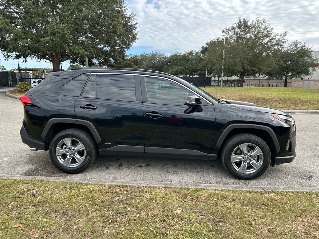 Thumbnail: 2024 Toyota RAV4 - 6