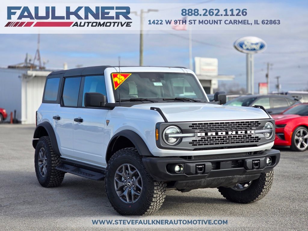 Oxford White 2025 Ford Bronco SUV / Crossover Four-Wheel Drive Automatic