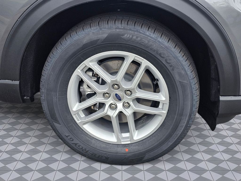 New 2026 Gray Ford Active image 10