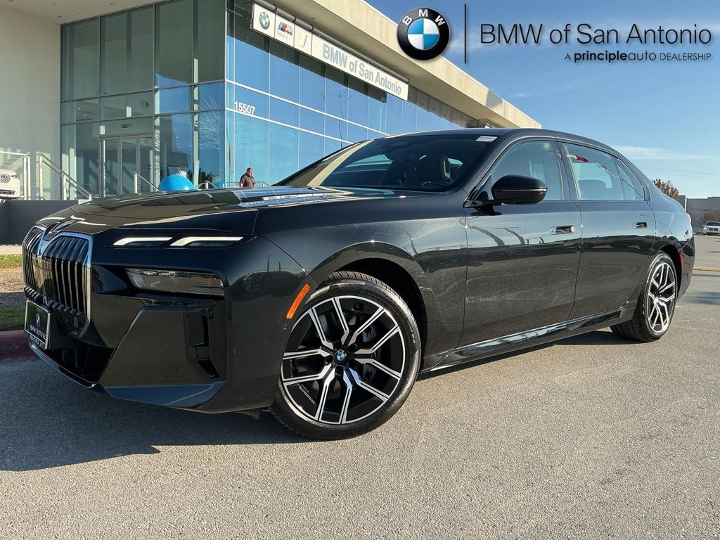 2023 BMW 7 Series 740i RWD
