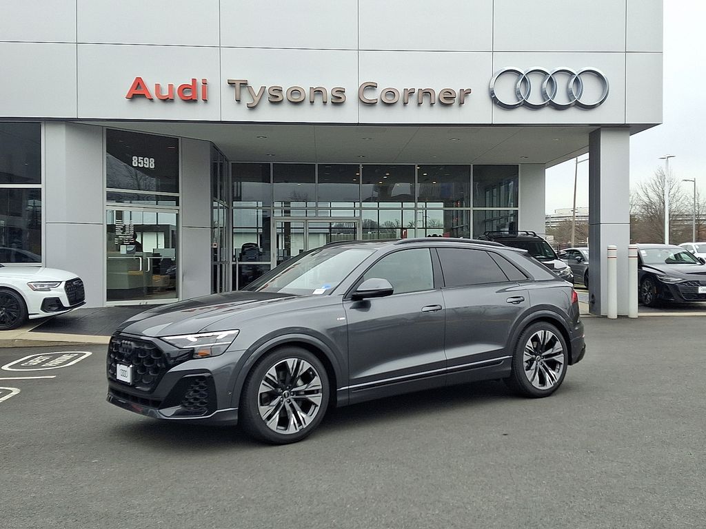 Thumbnail: 2026 Audi Q8 - 1
