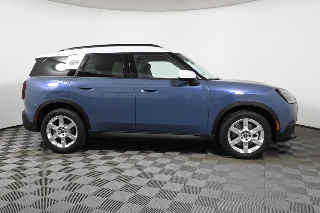 2025 MINI Cooper Countryman Base 8