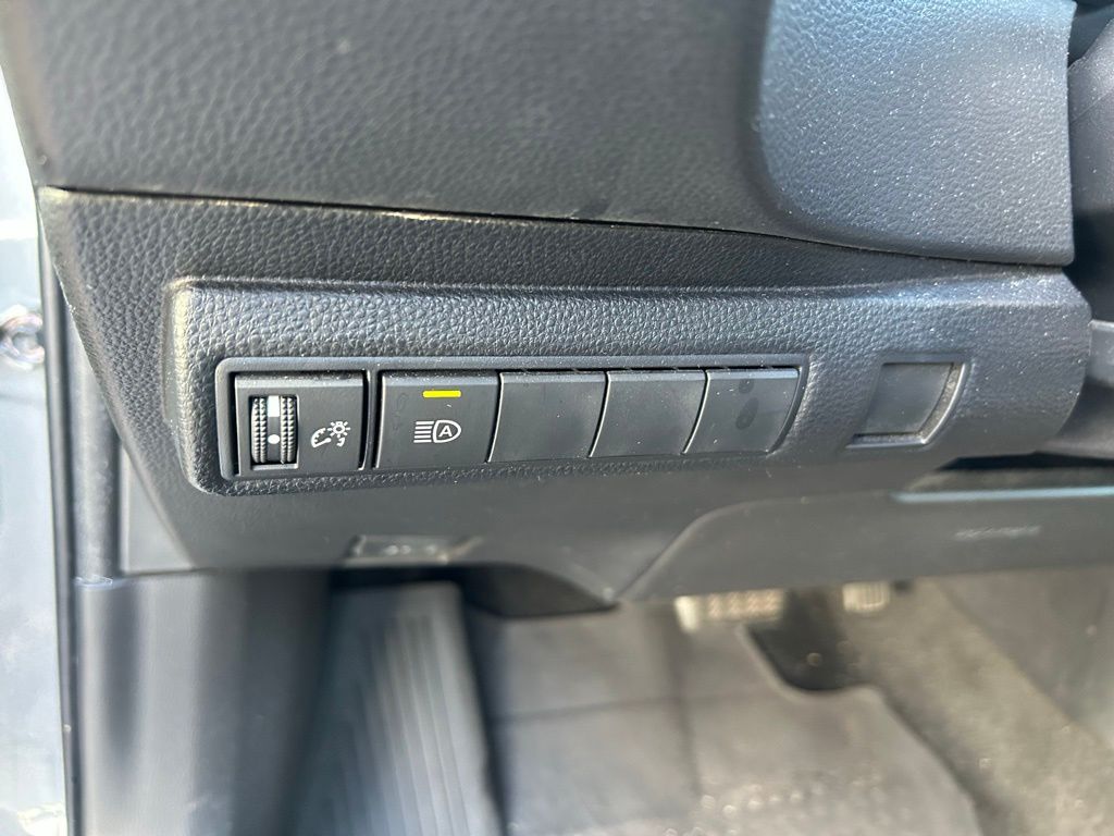 Thumbnail: 2022 Toyota Corolla - 16