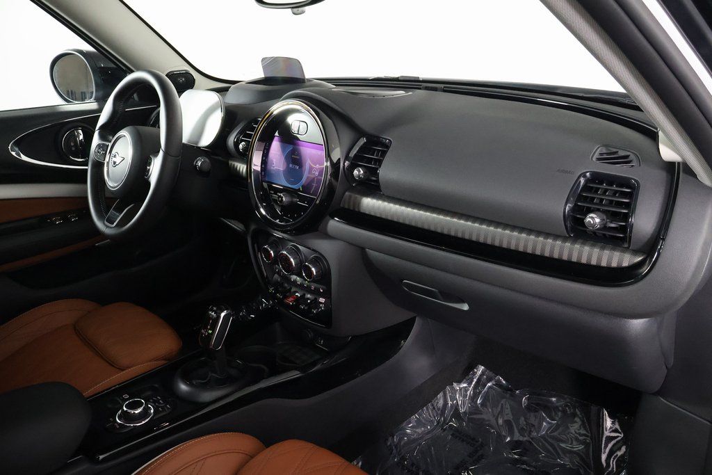 Thumbnail: 2023 MINI Cooper Clubman - 9