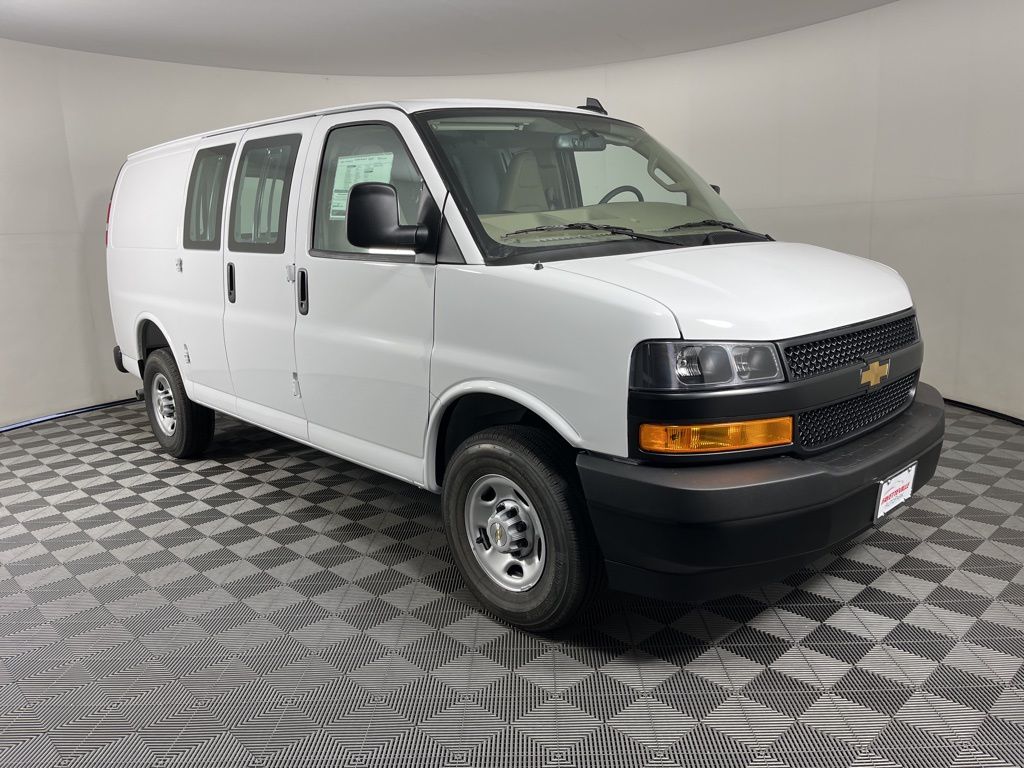 Thumbnail: 2025 Chevrolet Express - 6