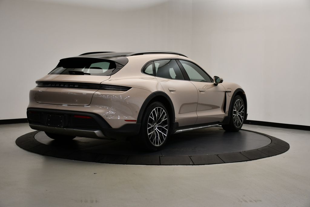 2023 Porsche Taycan Turbo S 5