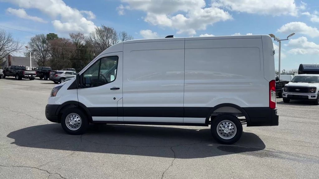 New 2026 Oxford White Ford Cargo Van image 5