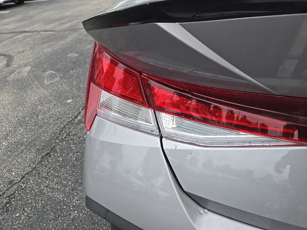 2025 Hyundai Elantra Sport 10