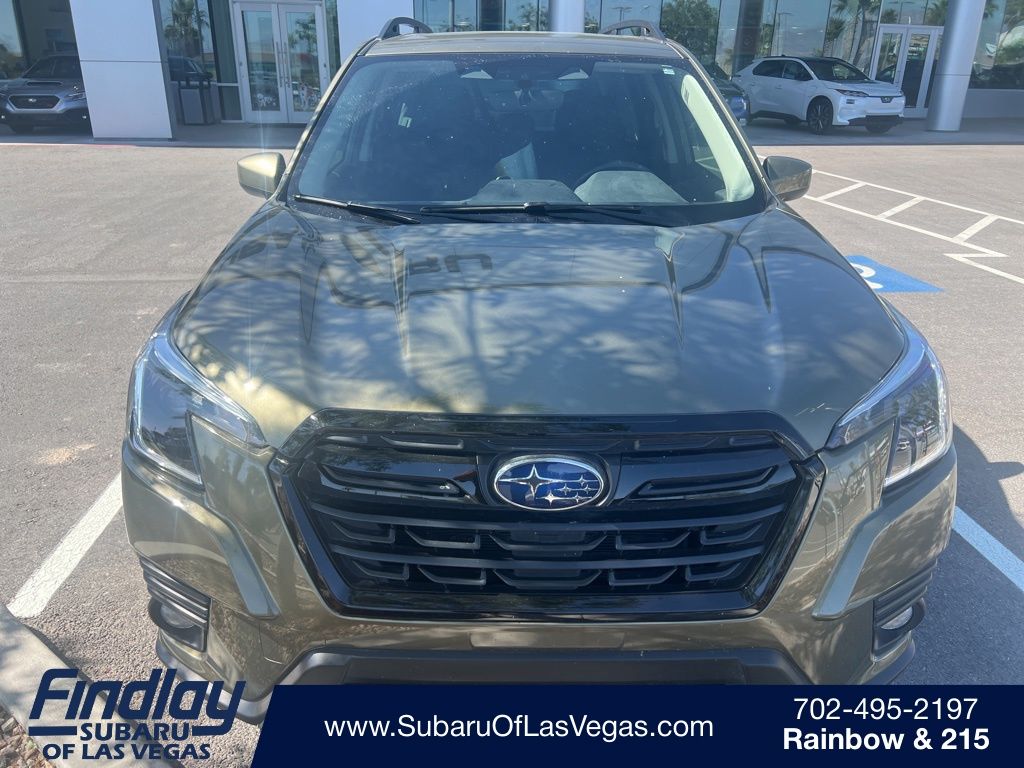 2023 Subaru Forester Premium Crossover AWD