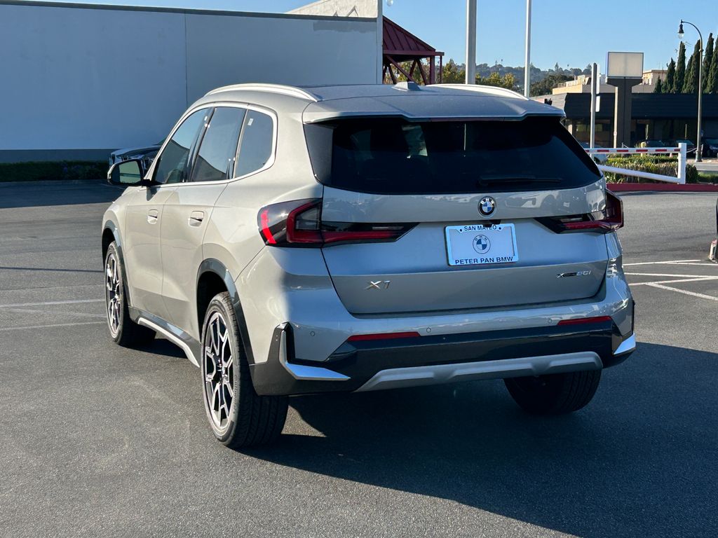 Thumbnail: 2026 BMW X1 - 3