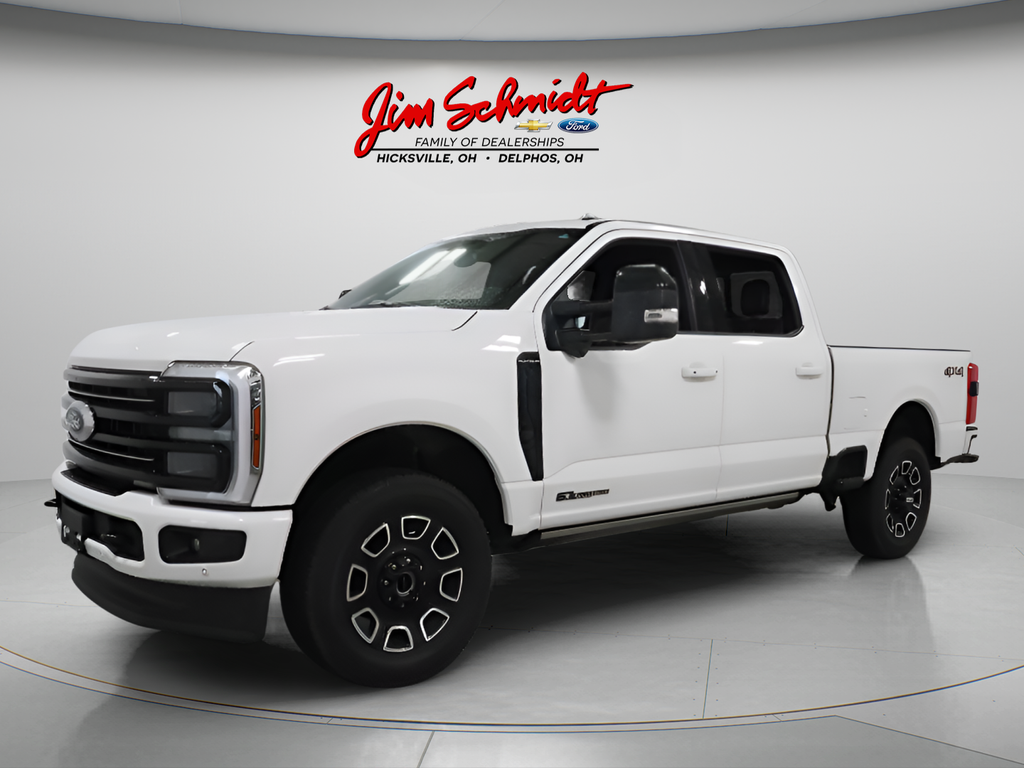 Star White Metallic Tri-Coat 2026 Ford F-250 Super Duty Pickup Truck Four-Wheel Drive Automatic