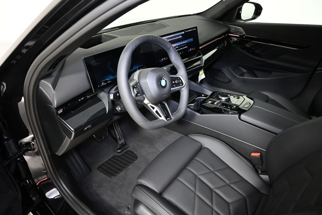 Thumbnail: 2026 BMW 5 Series - 15