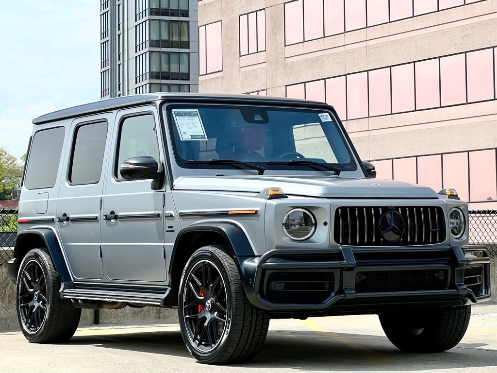 Gray (MANUFAKTUR Platinum magno) 2022 Mercedes-Benz G-Class AMG G 63 4MATIC SUV / Crossover All-Wheel Drive 9-Speed Automatic