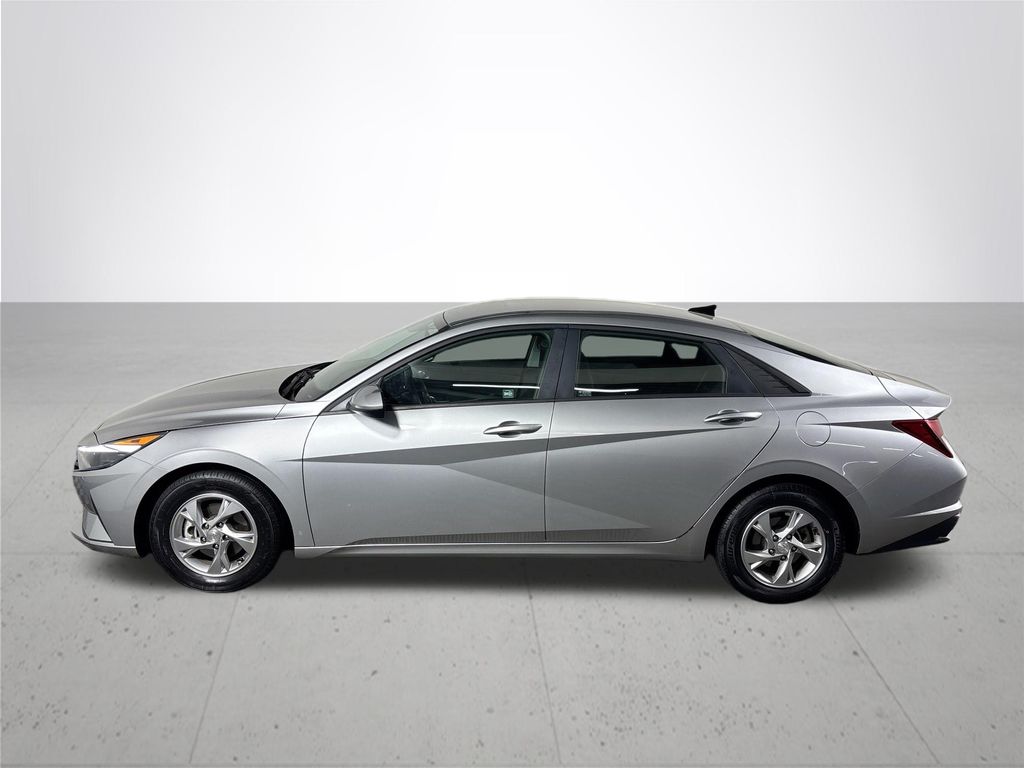 2021 Hyundai Elantra SE