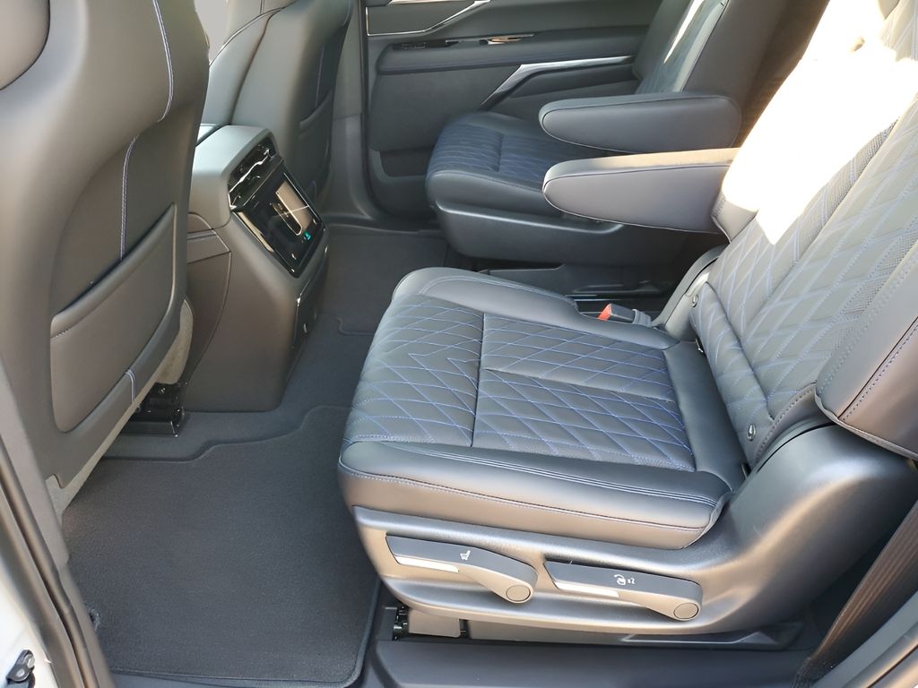 New 2026  Cadillac Luxury image 21