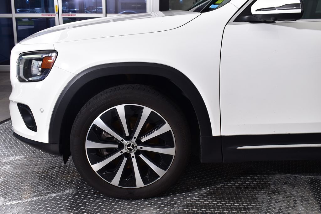 Thumbnail: 2022 Mercedes-Benz GLB - 9